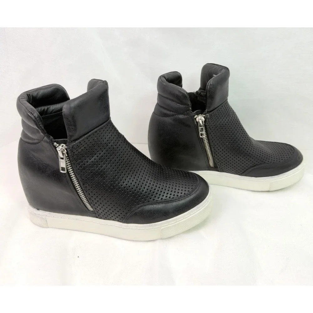 Steve Madden LINQSP Hidden Wedge Sneakers Women's 7.5 Black Perforated Zip